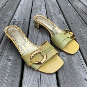 Juicy Couture opposite colour open toe slides